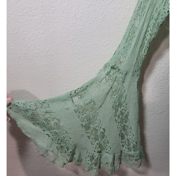 BluHeaven Green Crinkle Knit Top Small Raglan Lace Bell Sleeves Lightweight Soft - Picture 2 of 6